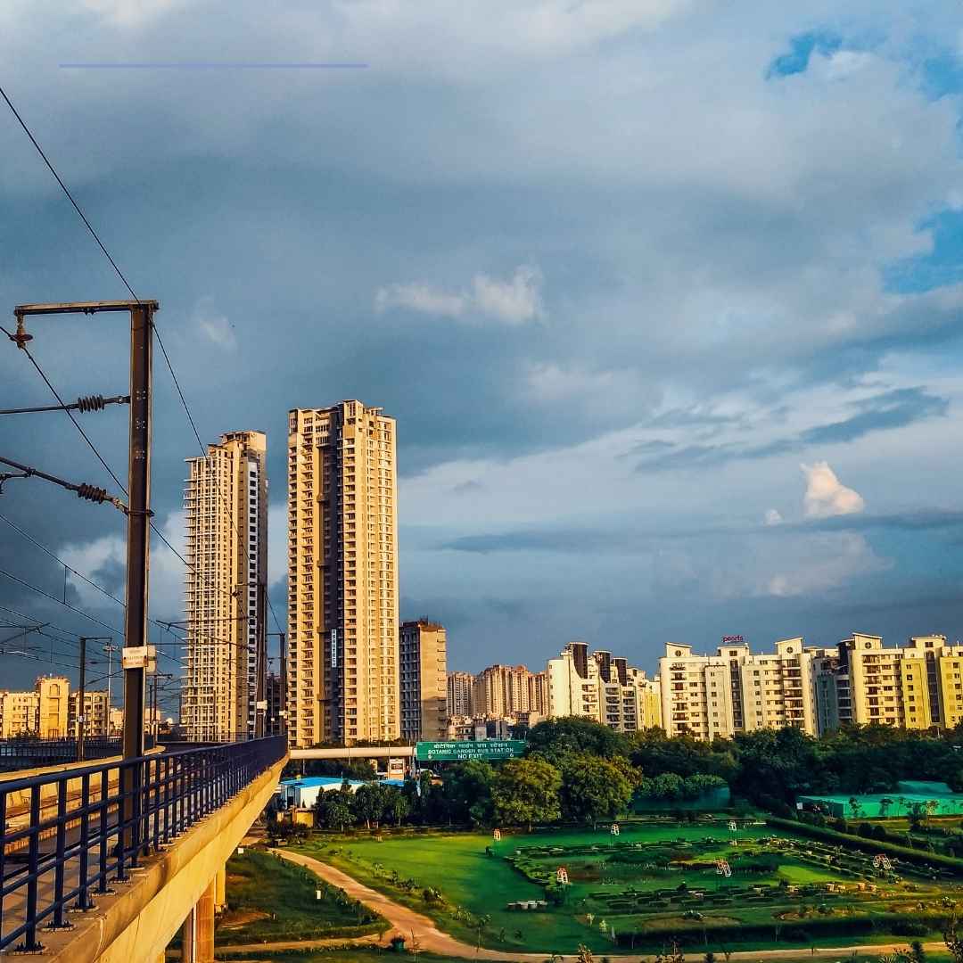 Chandigarh to Noida taxi